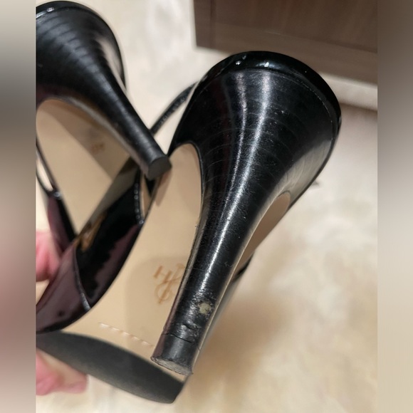 Cole Haan - Slingback Heeled Sandals, size 6B - Picture 7 of 8